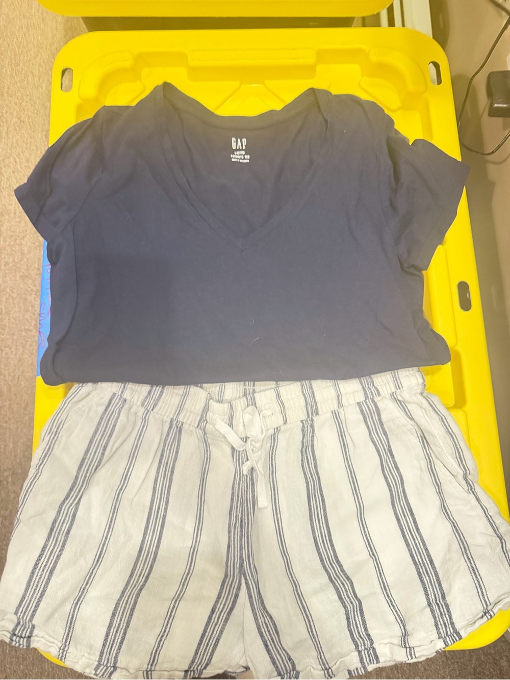 Linen shorts and v neck top